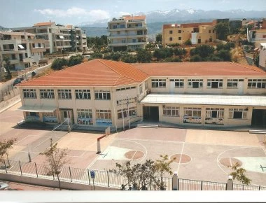 Κρήτη: Με ένα συγκινητικό ποίημα αποχαιρέτισε η δασκάλα το 18χρονο μαθητή που αυτοκτόνησε με καραμπίνα στα Χανιά